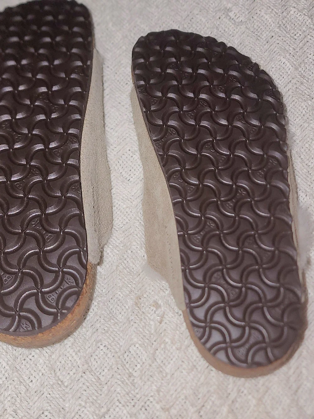 Birkenstock Kids Suede Shearling Sandals in Light Gray Sz 12-12.5